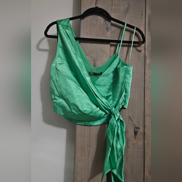 ZARA Intense Green Sstin Effect Asymmetric Wrap Front Tie Top. Size Small - Picture 10 of 14